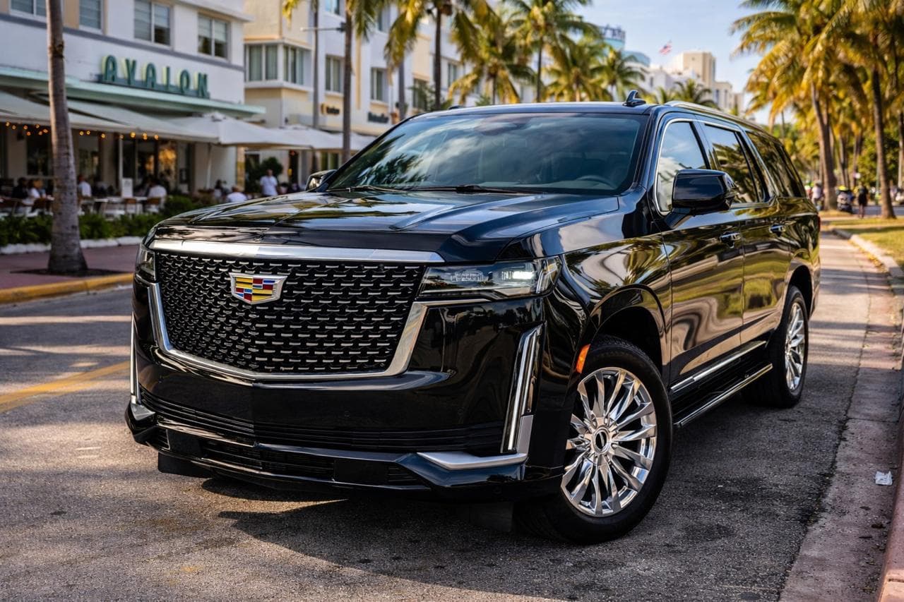 CADILLAC Escalade